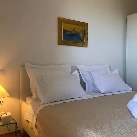 Charming Apartman *